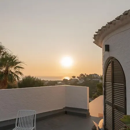 Coco - Coliving & Coworking Costa Blanca ベッド・アンド・ブレックファスト デニア