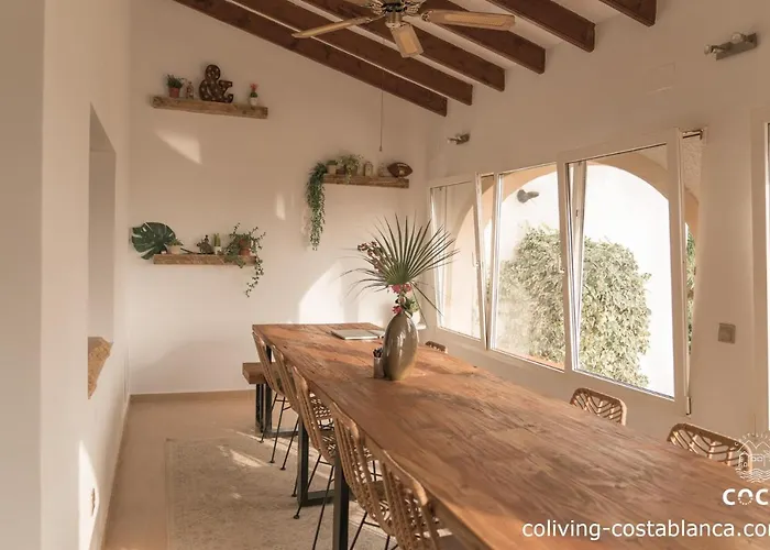 לינה וארוחת בוקר Coco - Coliving & Coworking Costa Blanca דניה