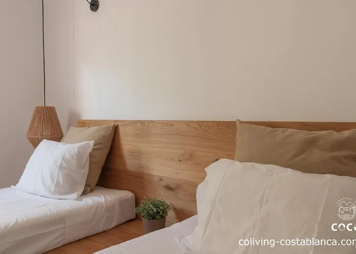 Coco - Coliving & Coworking Costa Blanca לינה וארוחת בוקר *