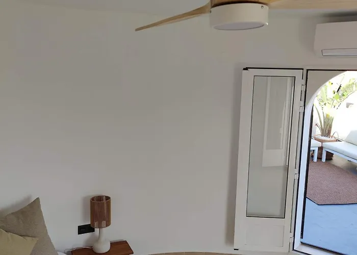 Coco - Coliving & Coworking Costa Blanca לינה וארוחת בוקר *